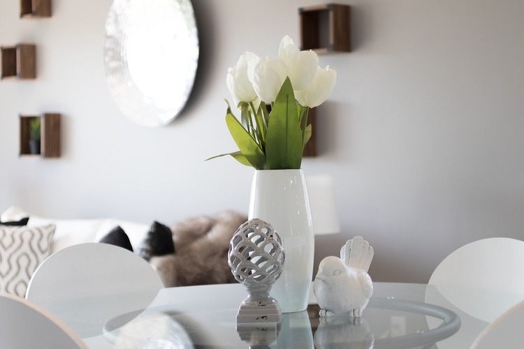 white flowers on glass table